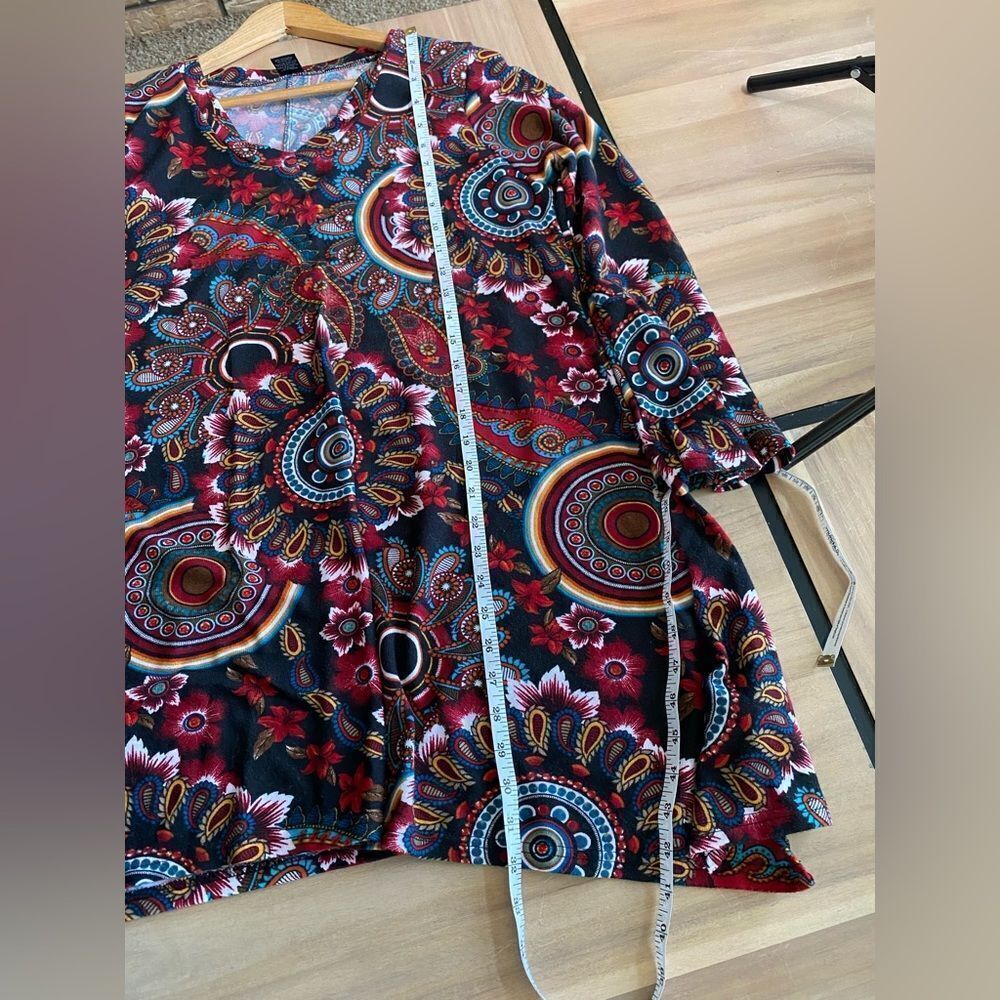 Win win button flowy flare tunic - Picture 7 of 7